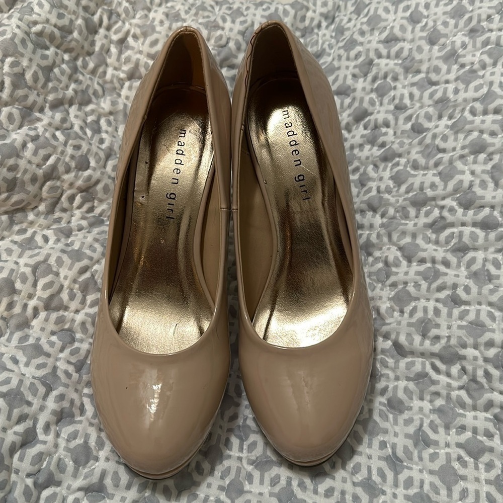 Madden Girl Getta blush platform heels pumps size 7